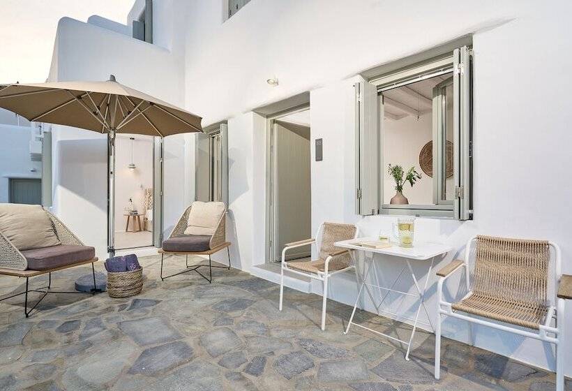 Adorno Beach Hotel And Suites