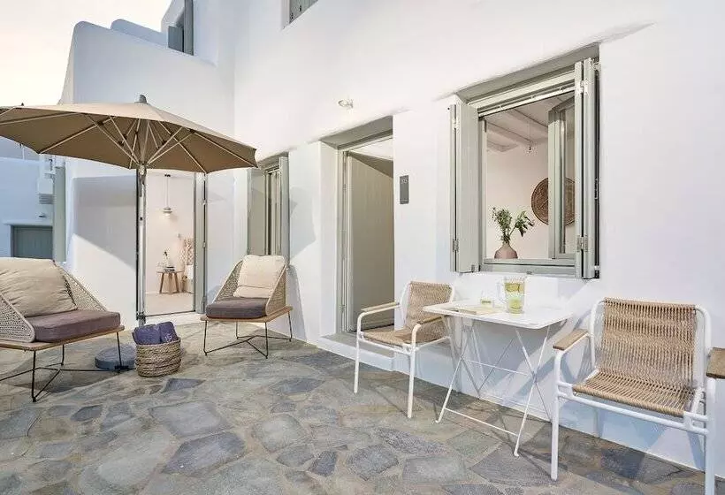 Adorno Beach Hotel And Suites