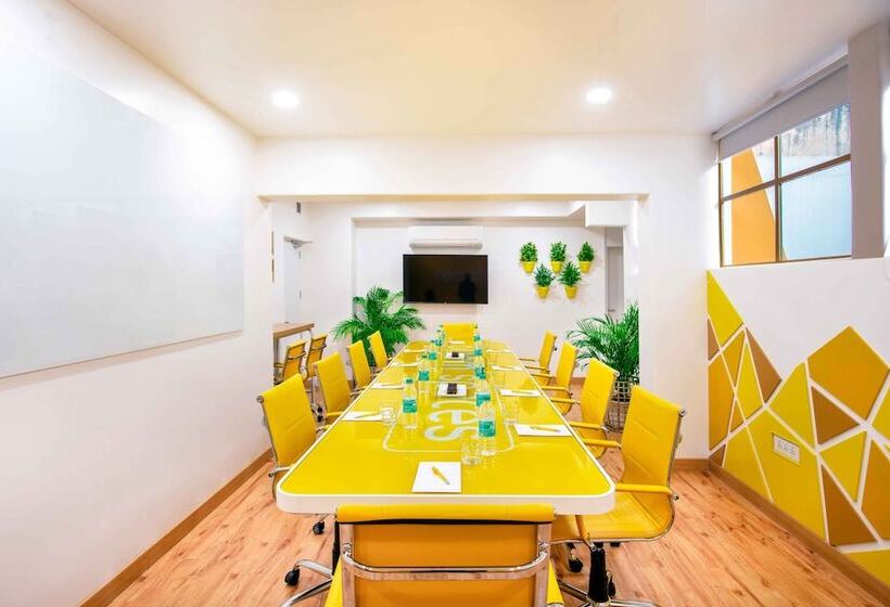 هتل Bloomrooms @ Janpath