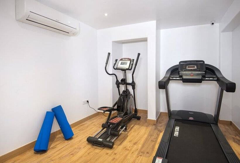 هتل Bloomrooms @ Janpath