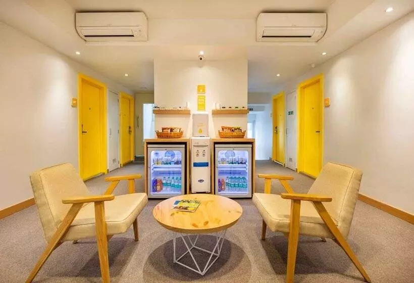 Hotelli Bloomrooms @ Janpath