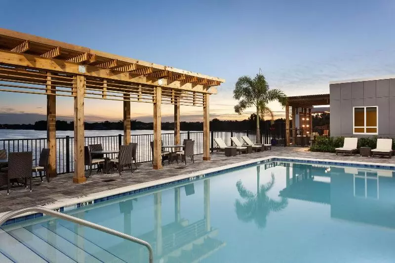 هتل Courtyard By Marriott Winter Haven