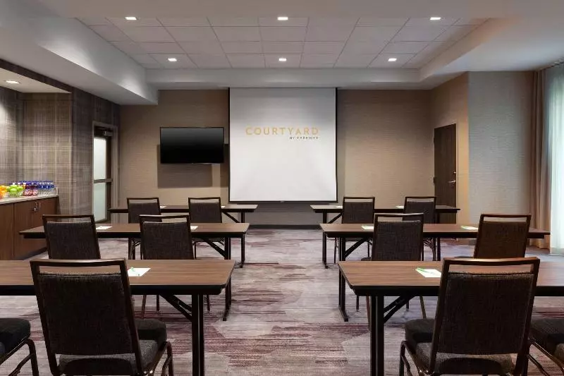 هتل Courtyard By Marriott Winter Haven