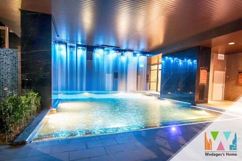 هتل Expressionz Professional Suites By Zen Home