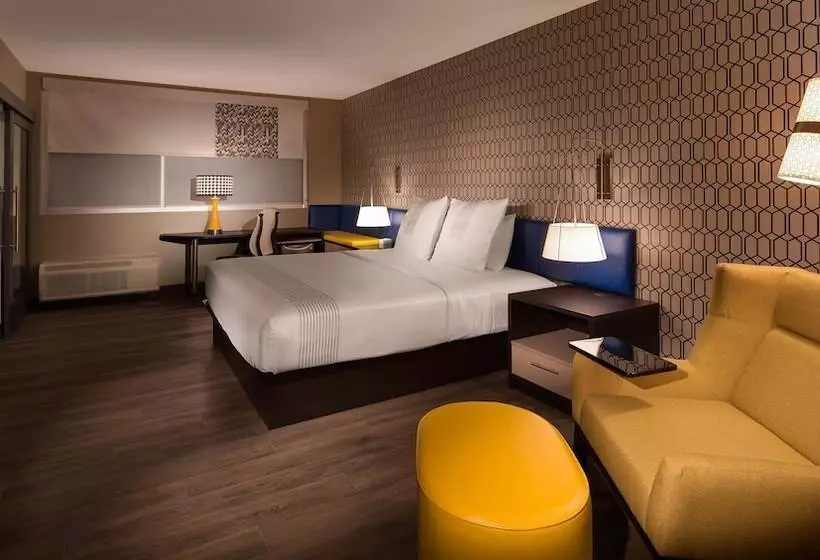 ホテル Glō Best Western Desoto Dallas