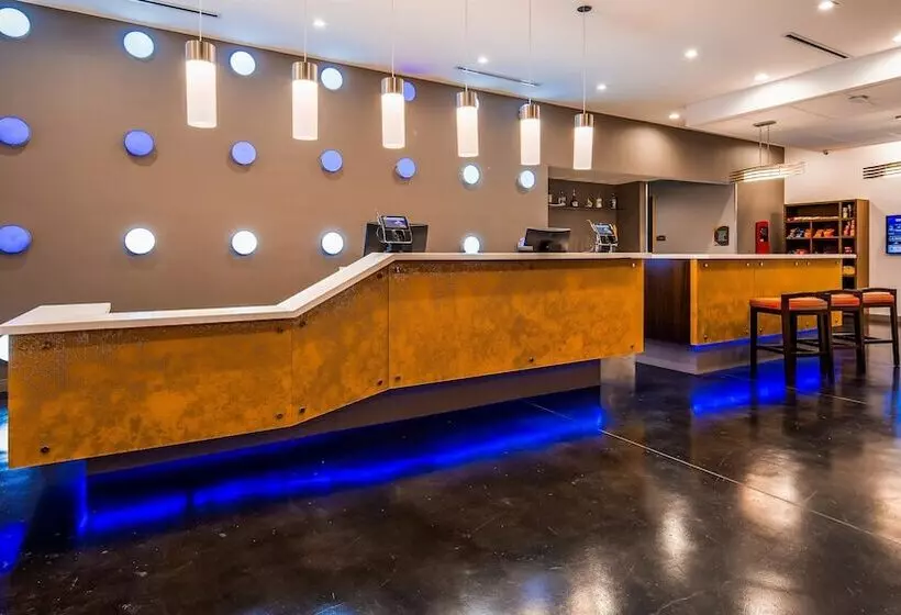 ホテル Glō Best Western Desoto Dallas