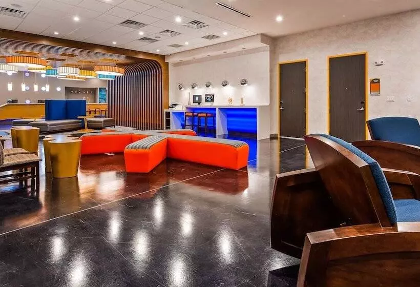 ホテル Glō Best Western Desoto Dallas