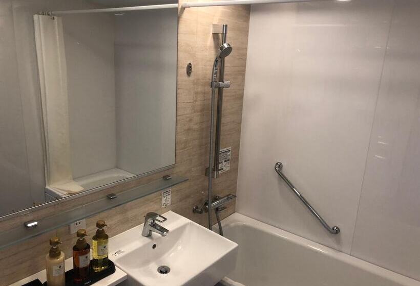 Kobe Luminous Hotel Sannomiya