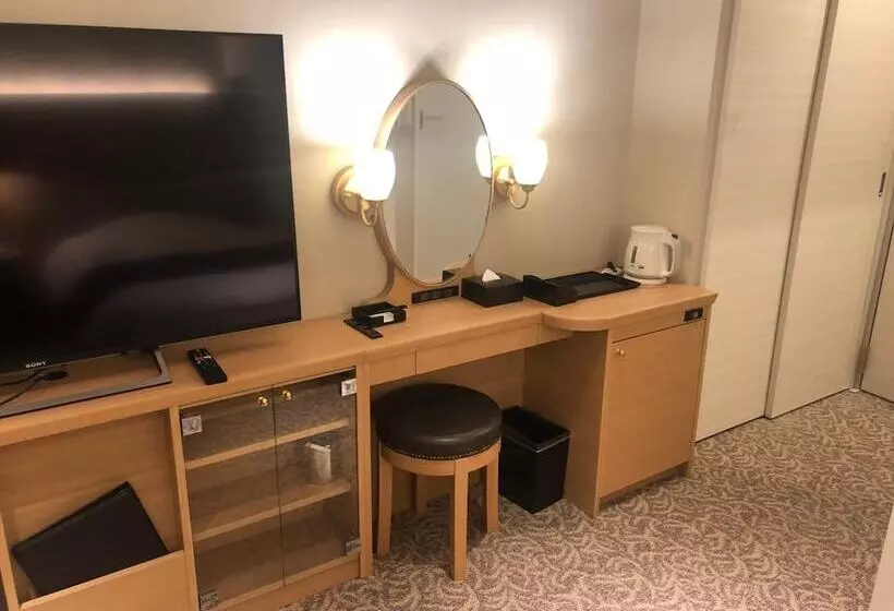 Kobe Luminous Hotel Sannomiya