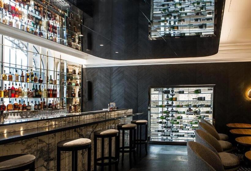 Hotel La Clef Champsélysées Paris By The Crest Collection