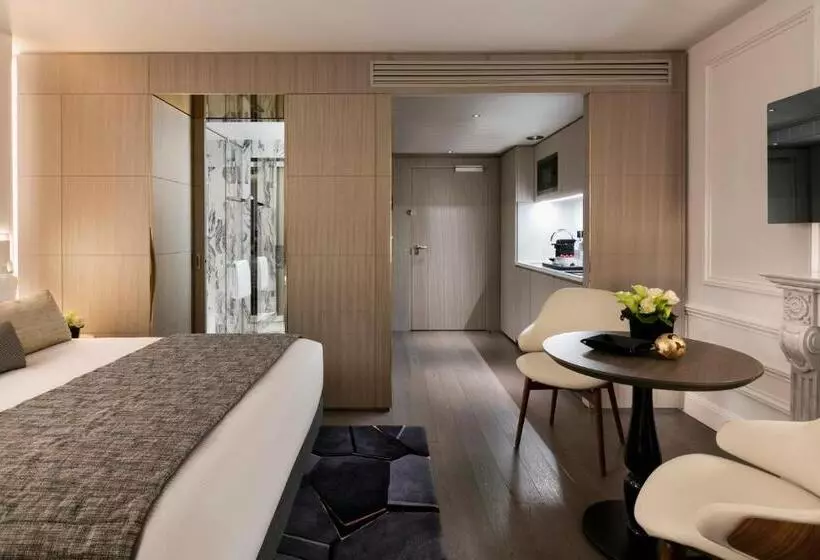 ホテル La Clef Champsélysées Paris By The Crest Collection