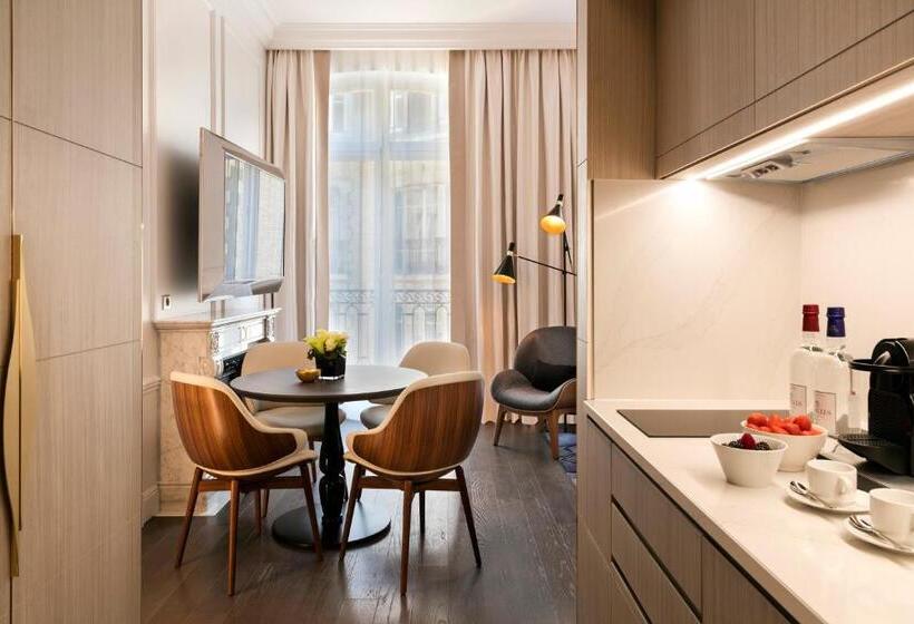 Hotel La Clef Champsélysées Paris By The Crest Collection