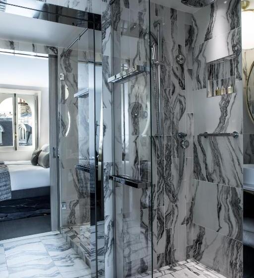 Hotel La Clef Champsélysées Paris By The Crest Collection