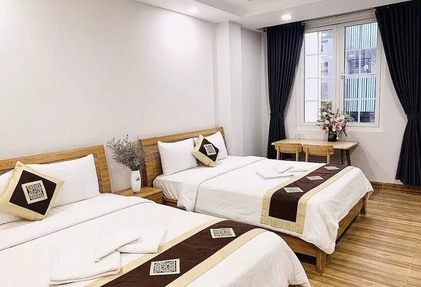 هتل The Lumiere Near Tan Son Nhat Airport