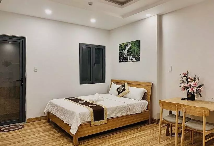 هتل The Lumiere Near Tan Son Nhat Airport