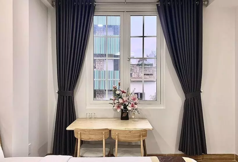 هتل The Lumiere Near Tan Son Nhat Airport