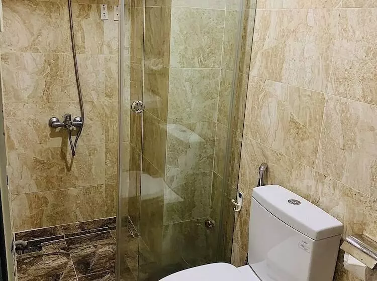هتل The Lumiere Near Tan Son Nhat Airport