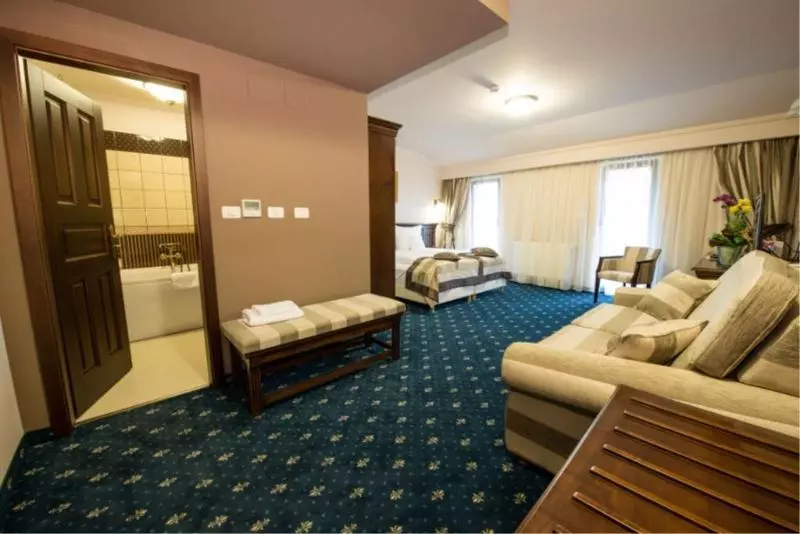 Hotelli Pension Nora Clasic