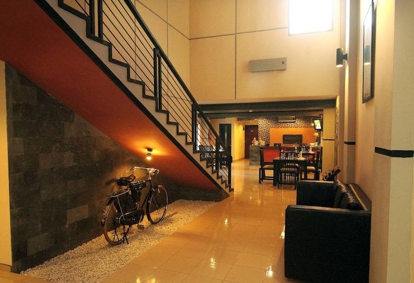 فندق Puri Chorus