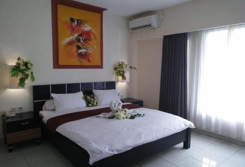 فندق Puri Chorus