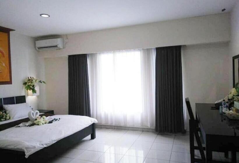 فندق Puri Chorus