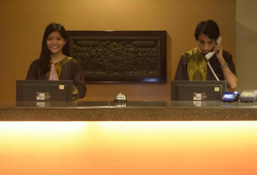 فندق Puri Chorus