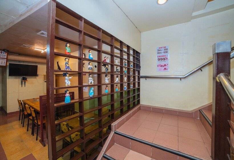 בית מלון כפרי Reddoorz @ Fields Avenue Angeles City