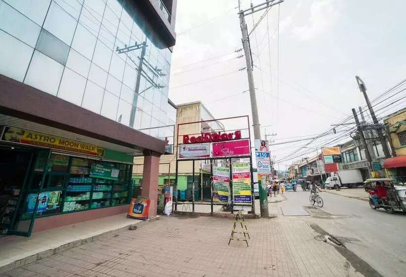 Hotelli Kaseldorzhostel Transient At Moonwalk Paranaque