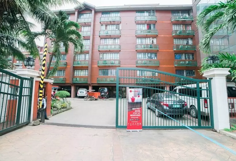 Hotelli Kaseldorzhostel Transient At Moonwalk Paranaque