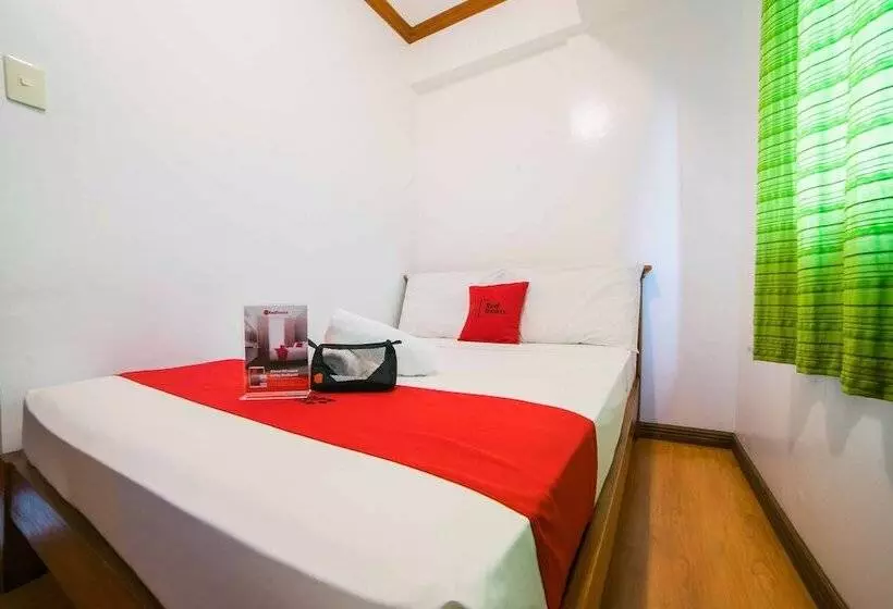 Hotelli Kaseldorzhostel Transient At Moonwalk Paranaque