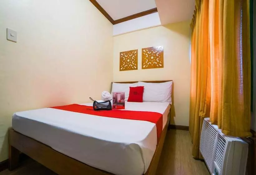 Hotelli Kaseldorzhostel Transient At Moonwalk Paranaque