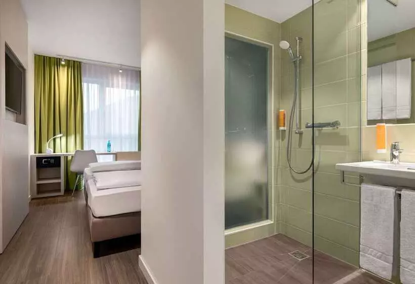 Hotelli Super 8 By Wyndham Oberhausen Am Centro