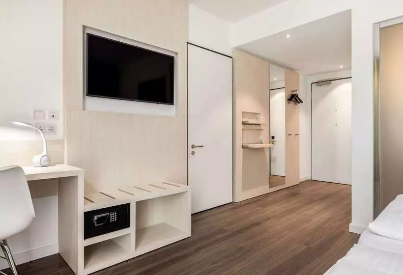 Hotelli Super 8 By Wyndham Oberhausen Am Centro