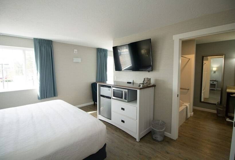 فندق The Baywatch Resort