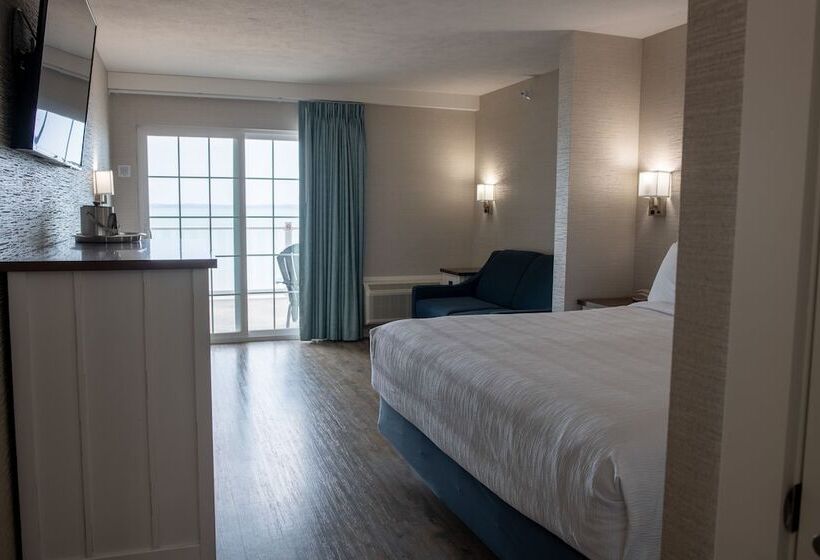 فندق The Baywatch Resort