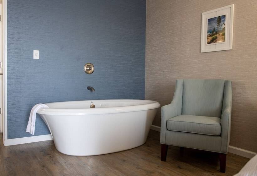 فندق The Baywatch Resort