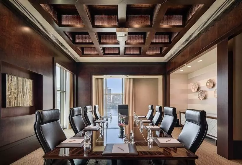 ホテル The St. Regis Cairo