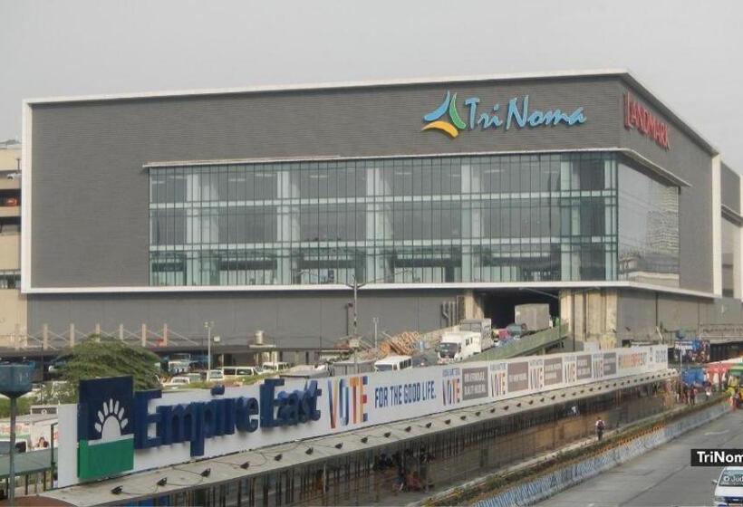 Zen Rooms Camelot Hotel Qc