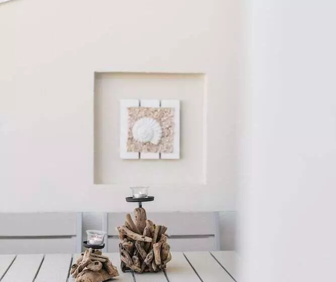 Minthi Boutique Apartments