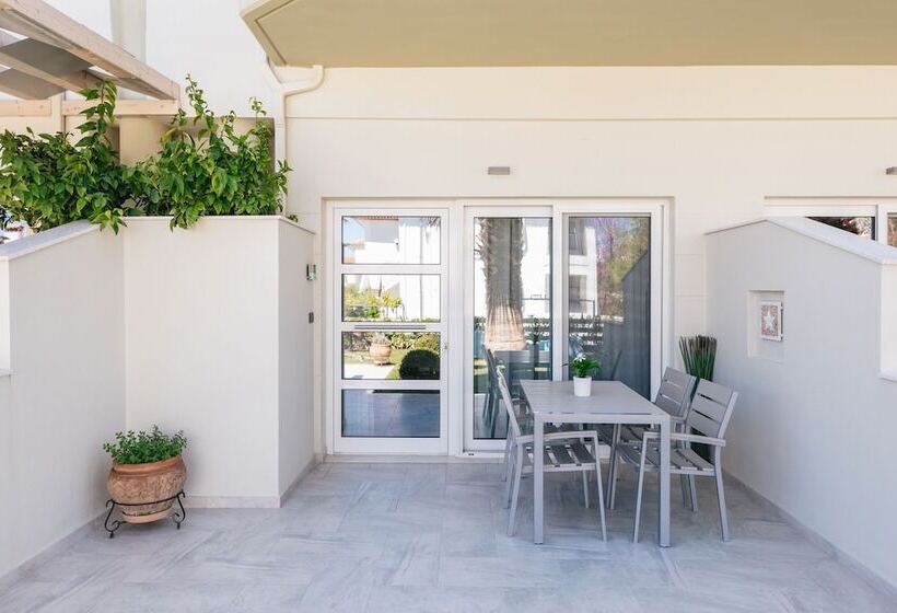 Minthi Boutique Apartments