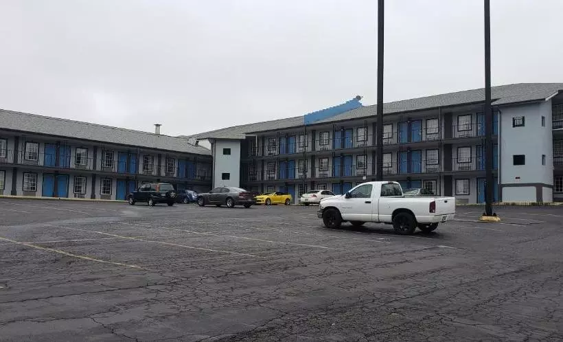 Motelli Select Inn Hermitage