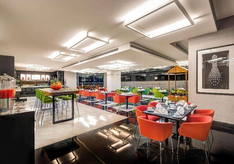 Novotel Sharjah Expo Centre