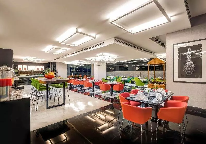 Novotel Sharjah Expo Centre