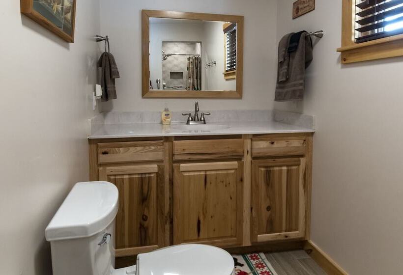 פנסיון Calhoun House Inn & Suites