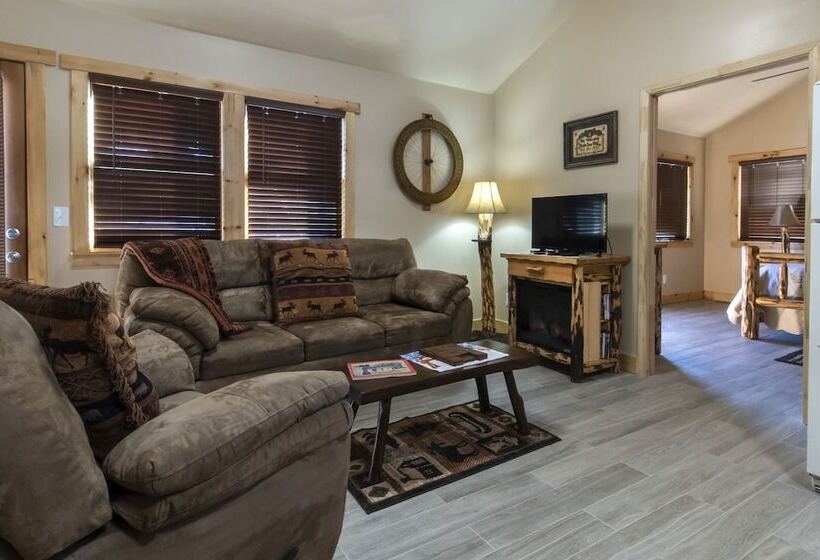 פנסיון Calhoun House Inn & Suites