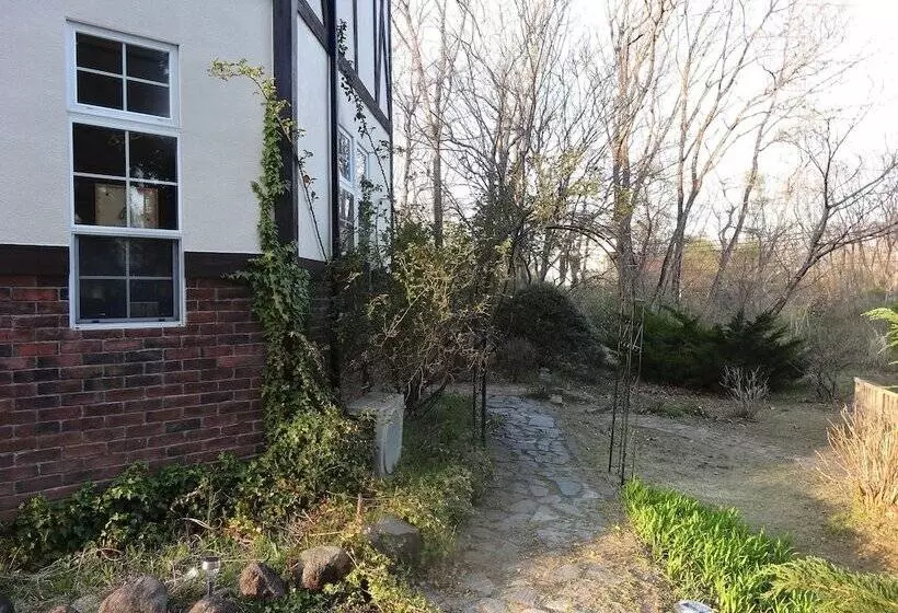 ペンション Gasthof Arutany