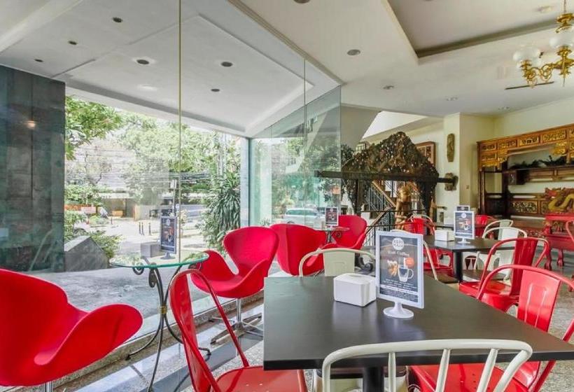 Fotos del hotel The Paragon Hotel By Reddoorz:  2