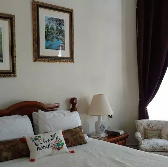 Baker Street Bed And Breakfast