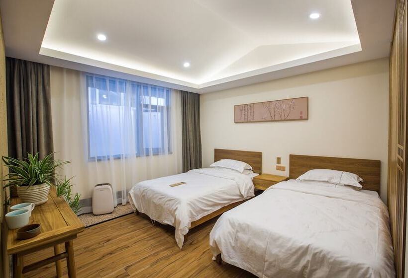 住宿加早餐  Wuyishan Old Street Hill Lodge