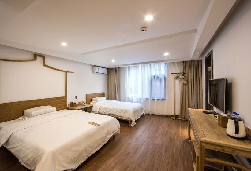 住宿加早餐  Wuyishan Old Street Hill Lodge